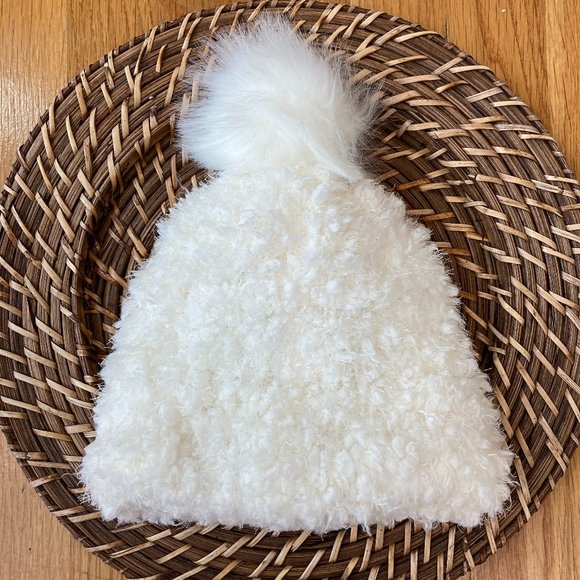Winter Pom Pom Beanie - Picture 1 of 3